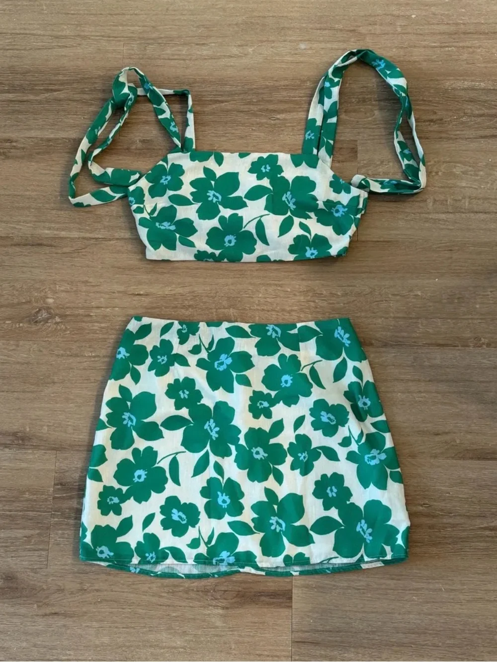 Green Floral Tie-Shoulder Mini Skirt Set